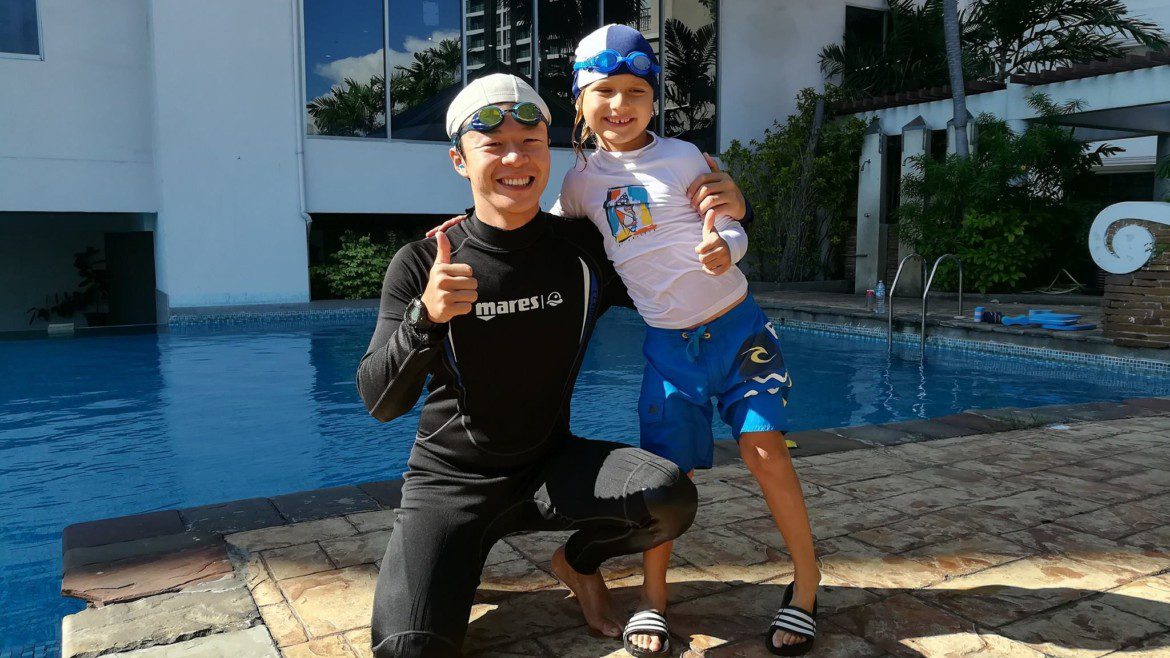 เรียนว่ายน้ำเด็ก