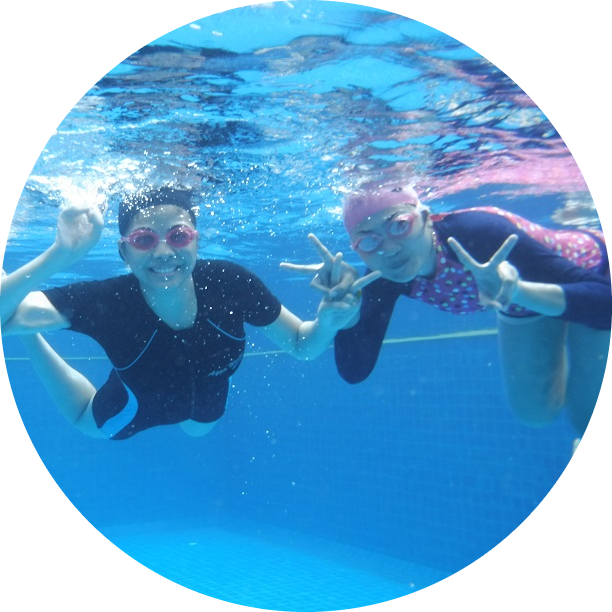 เรียนว่ายน้ำ,สถาบันสอนว่ายน้ำ,หาครูสอนว่ายน้ำ,เรียนว่ายน้ำเป็นเร็ว,ครูสอนว่ายน้ำ,โรงเรียนสอนว่ายน้ำ,เรียนว่ายน้ำผู้ใหญ่,เรียนว่ายน้ำเด็ก,เรียนพื้นฐานดำน้ำ,เรียนพื้นฐานว่ายน้ำ